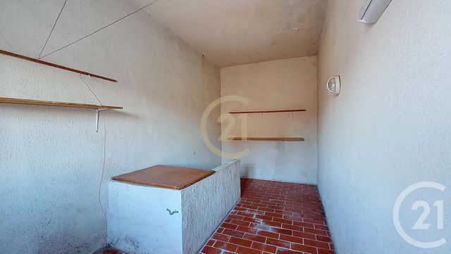 Appartement F2 à louer - 2 pièces - 46.2 m2 - REMOULINS - 30 - LANGUEDOC-ROUSSILLON - Century 21 Beven Immobilier