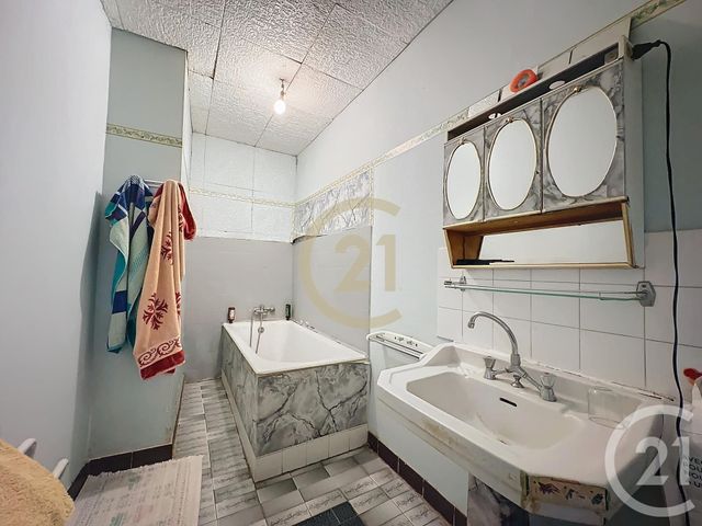 maison à vendre - 9 pièces - 281.0 m2 - UZES - 30 - LANGUEDOC-ROUSSILLON - Century 21 Beven Immobilier