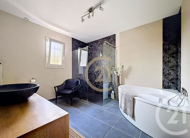 maison à vendre - 5 pièces - 127.5 m2 - COLLIAS - 30 - LANGUEDOC-ROUSSILLON - Century 21 Beven Immobilier