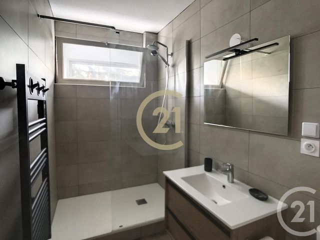 Appartement F2 à louer - 2 pièces - 48.03 m2 - AVIGNON - 84 - PROVENCE-ALPES-COTE-D-AZUR - Century 21 Beven Immobilier