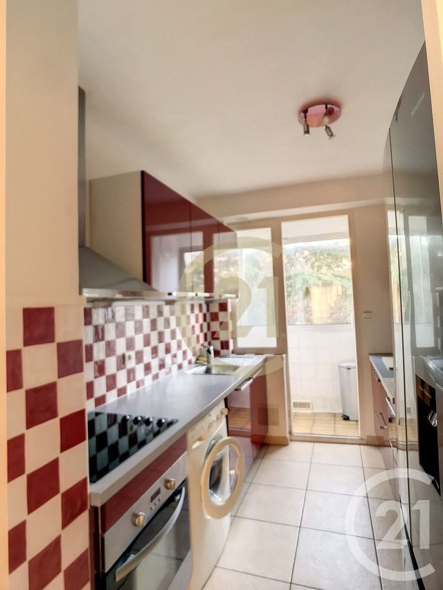 Appartement F2 à louer - 2 pièces - 48.03 m2 - AVIGNON - 84 - PROVENCE-ALPES-COTE-D-AZUR - Century 21 Beven Immobilier