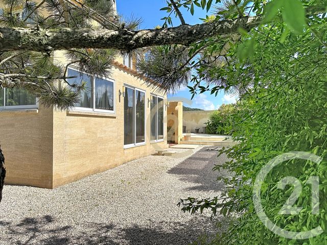 maison à vendre - 5 pièces - 102.41 m2 - REMOULINS - 30 - LANGUEDOC-ROUSSILLON - Century 21 Beven Immobilier