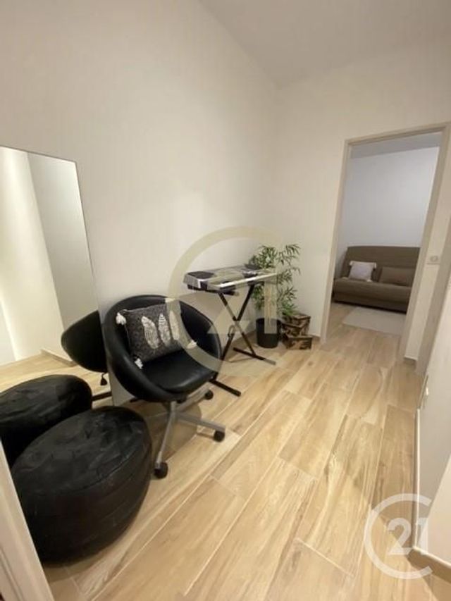maison à louer - 4 pièces - 95.47 m2 - REMOULINS - 30 - LANGUEDOC-ROUSSILLON - Century 21 Beven Immobilier
