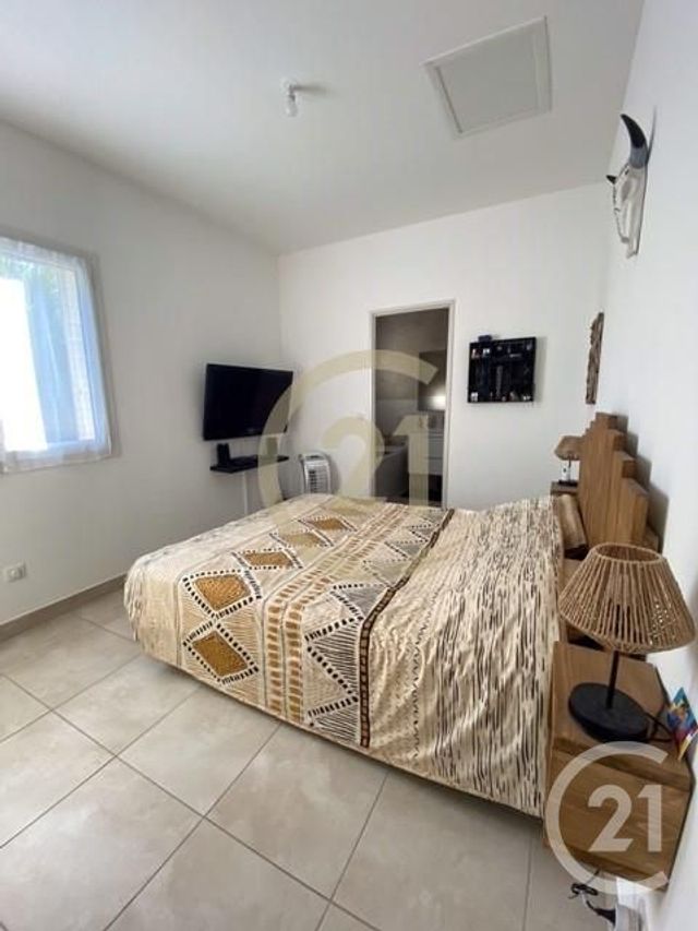 maison à louer - 4 pièces - 95.47 m2 - REMOULINS - 30 - LANGUEDOC-ROUSSILLON - Century 21 Beven Immobilier