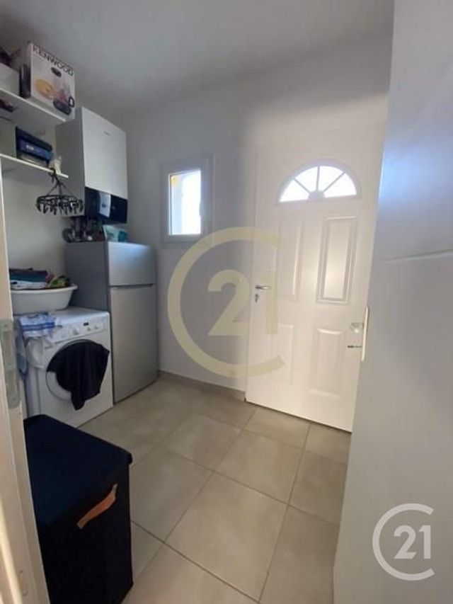 maison à louer - 4 pièces - 95.47 m2 - REMOULINS - 30 - LANGUEDOC-ROUSSILLON - Century 21 Beven Immobilier