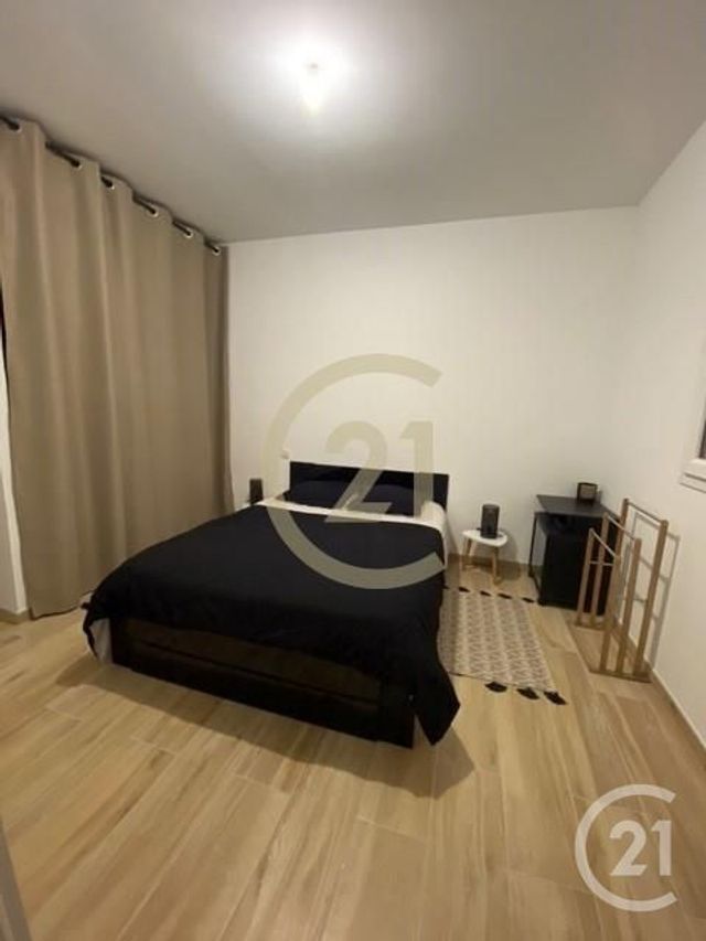 maison à louer - 4 pièces - 95.47 m2 - REMOULINS - 30 - LANGUEDOC-ROUSSILLON - Century 21 Beven Immobilier