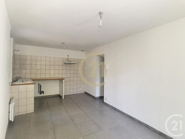 Appartement F2 à louer - 2 pièces - 37.39 m2 - DOMAZAN - 30 - LANGUEDOC-ROUSSILLON - Century 21 Beven Immobilier