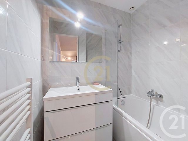 Appartement F3 à louer - 3 pièces - 51.32 m2 - SERNHAC - 30 - LANGUEDOC-ROUSSILLON - Century 21 Beven Immobilier