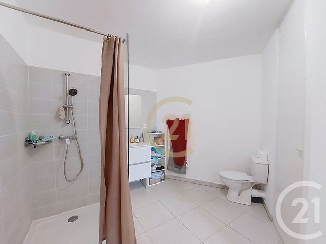 Appartement T2 à louer - 2 pièces - 46.45 m2 - REMOULINS - 30 - LANGUEDOC-ROUSSILLON - Century 21 Beven Immobilier