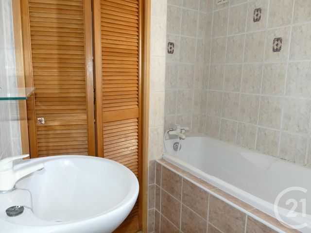 maison à louer - 3 pièces - 60.02 m2 - ESTEZARGUES - 30 - LANGUEDOC-ROUSSILLON - Century 21 Beven Immobilier