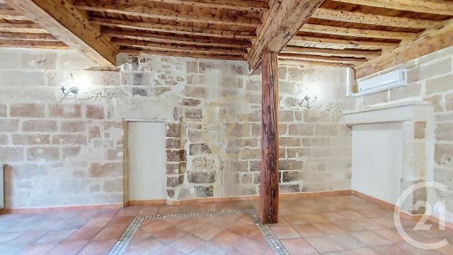 Appartement F4 à louer - 4 pièces - 105.43 m2 - REMOULINS - 30 - LANGUEDOC-ROUSSILLON - Century 21 Beven Immobilier