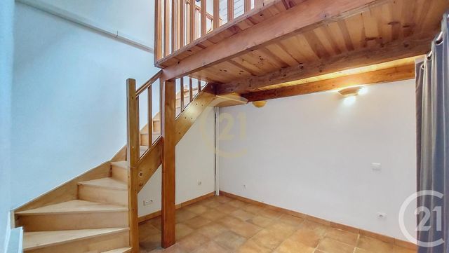 Appartement F4 à louer - 4 pièces - 105.43 m2 - REMOULINS - 30 - LANGUEDOC-ROUSSILLON - Century 21 Beven Immobilier