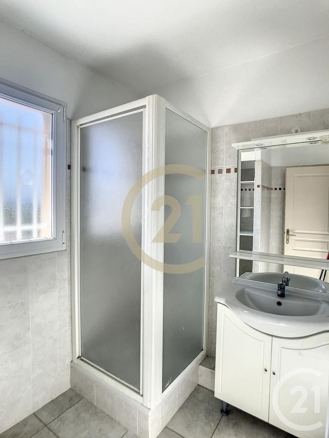 Appartement F2 à louer - 2 pièces - 36.29 m2 - ROQUEMAURE - 30 - LANGUEDOC-ROUSSILLON - Century 21 Beven Immobilier