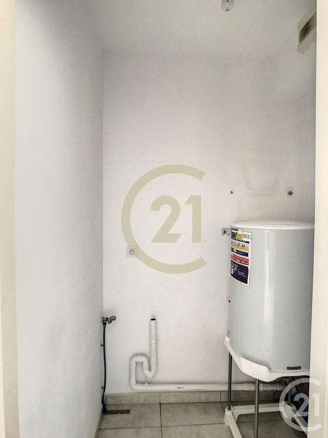 Appartement F2 à louer - 2 pièces - 36.29 m2 - ROQUEMAURE - 30 - LANGUEDOC-ROUSSILLON - Century 21 Beven Immobilier