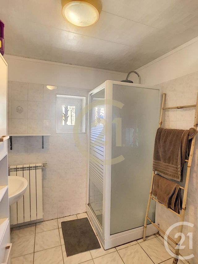 maison à louer - 3 pièces - 83.33 m2 - DOMAZAN - 30 - LANGUEDOC-ROUSSILLON - Century 21 Beven Immobilier