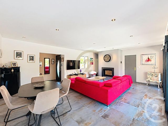 maison à vendre - 5 pièces - 138.51 m2 - REMOULINS - 30 - LANGUEDOC-ROUSSILLON - Century 21 Beven Immobilier