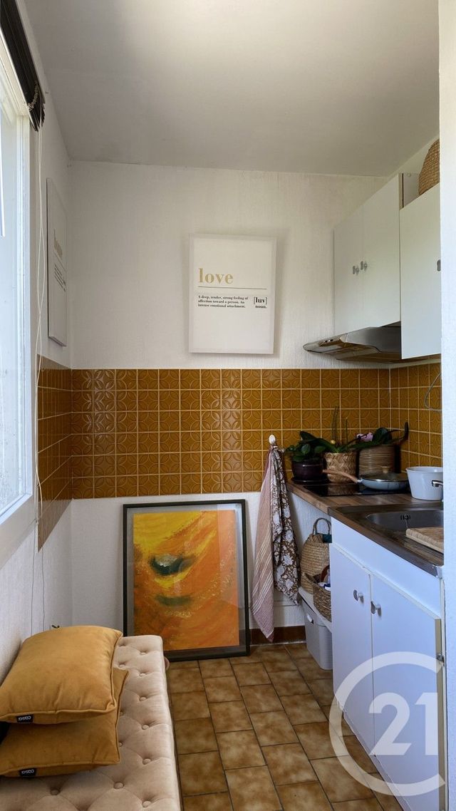 Appartement F1 à louer - 1 pièce - 32.65 m2 - VILLENEUVE LES AVIGNON - 30 - LANGUEDOC-ROUSSILLON - Century 21 Beven Immobilier
