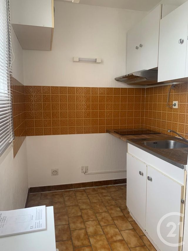 Appartement F1 à louer - 1 pièce - 32.65 m2 - VILLENEUVE LES AVIGNON - 30 - LANGUEDOC-ROUSSILLON - Century 21 Beven Immobilier