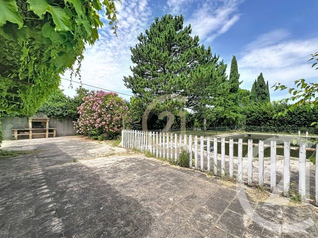 maison à vendre - 9 pièces - 221.5 m2 - UZES - 30 - LANGUEDOC-ROUSSILLON - Century 21 Beven Immobilier