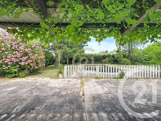 maison à vendre - 9 pièces - 221.5 m2 - UZES - 30 - LANGUEDOC-ROUSSILLON - Century 21 Beven Immobilier