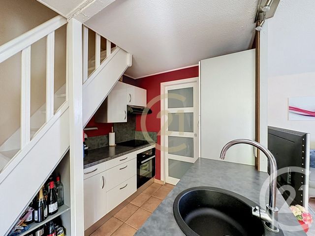 Appartement F3 à vendre - 3 pièces - 47.01 m2 - UZES - 30 - LANGUEDOC-ROUSSILLON - Century 21 Beven Immobilier