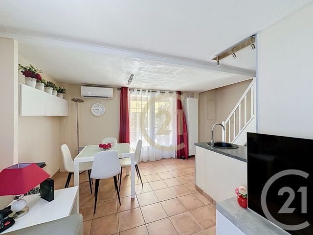 Appartement F3 à vendre - 3 pièces - 47.01 m2 - UZES - 30 - LANGUEDOC-ROUSSILLON - Century 21 Beven Immobilier