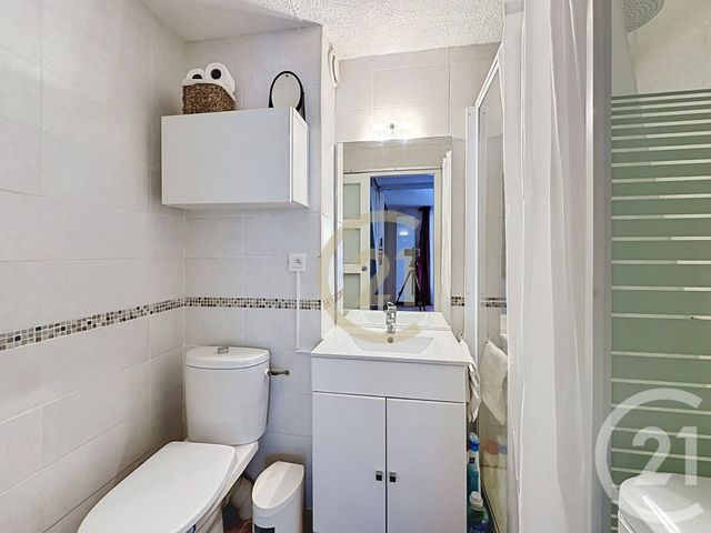 Appartement F3 à vendre - 3 pièces - 47.01 m2 - UZES - 30 - LANGUEDOC-ROUSSILLON - Century 21 Beven Immobilier
