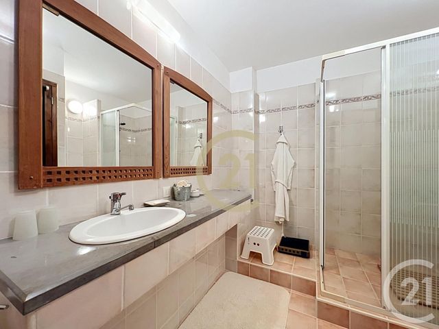 maison à vendre - 4 pièces - 146.89 m2 - MONTAREN ET ST MEDIERS - 30 - LANGUEDOC-ROUSSILLON - Century 21 Beven Immobilier