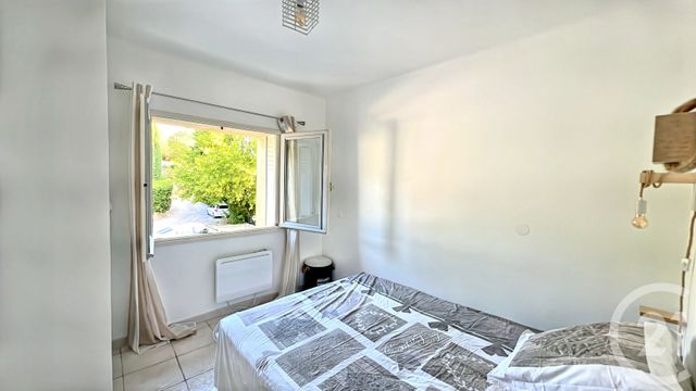 Appartement F2 à vendre - 2 pièces - 23.2 m2 - UZES - 30 - LANGUEDOC-ROUSSILLON - Century 21 Beven Immobilier