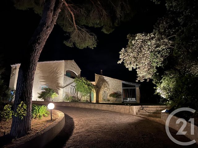 maison à vendre - 9 pièces - 265.0 m2 - UZES - 30 - LANGUEDOC-ROUSSILLON - Century 21 Beven Immobilier