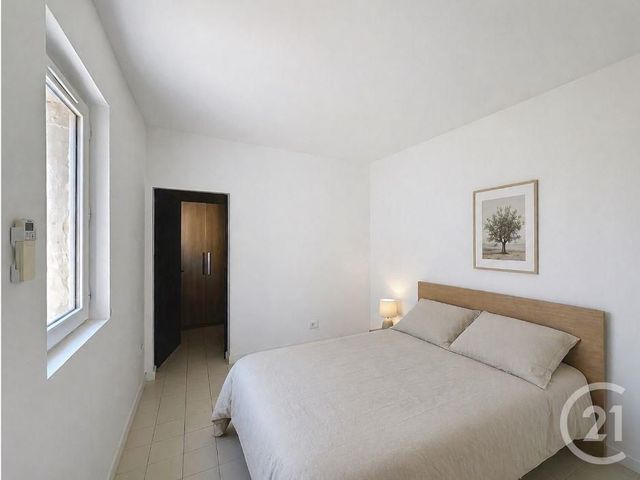 Appartement F3 à vendre - 3 pièces - 76.2 m2 - UZES - 30 - LANGUEDOC-ROUSSILLON - Century 21 Beven Immobilier