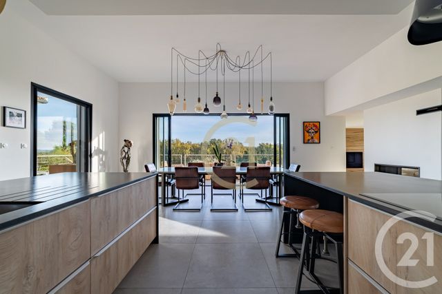 maison à vendre - 10 pièces - 300.0 m2 - UZES - 30 - LANGUEDOC-ROUSSILLON - Century 21 Beven Immobilier