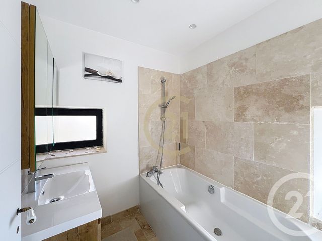 maison à vendre - 9 pièces - 198.0 m2 - UZES - 30 - LANGUEDOC-ROUSSILLON - Century 21 Beven Immobilier